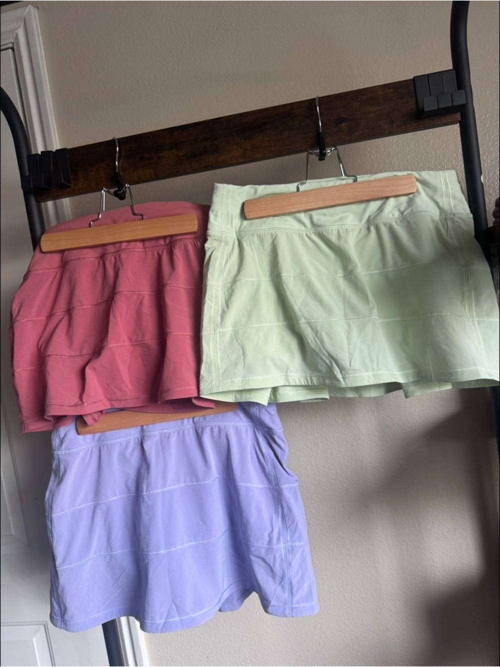 3 Lululemon Mid-Rise Pace Rival Skirts in Brier Rose, Kohlrabi Grn, Lilac Smk, 6